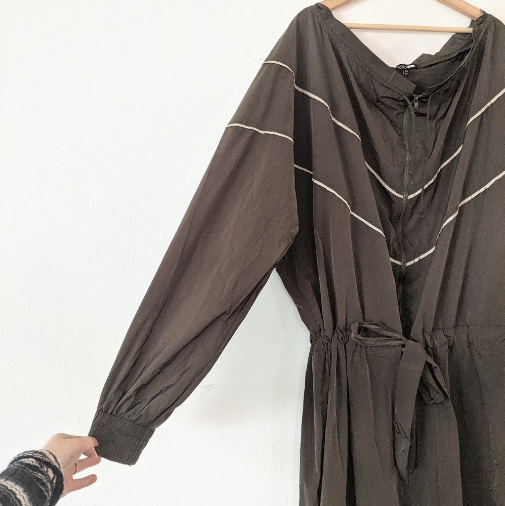 NWT Fashion Nova Shopping Is My Cardio Jumpsuit - Picture 3 of 10